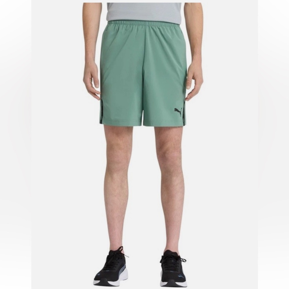 NWT PUMA‎ Men's Lightweight Active Woven green Short Green